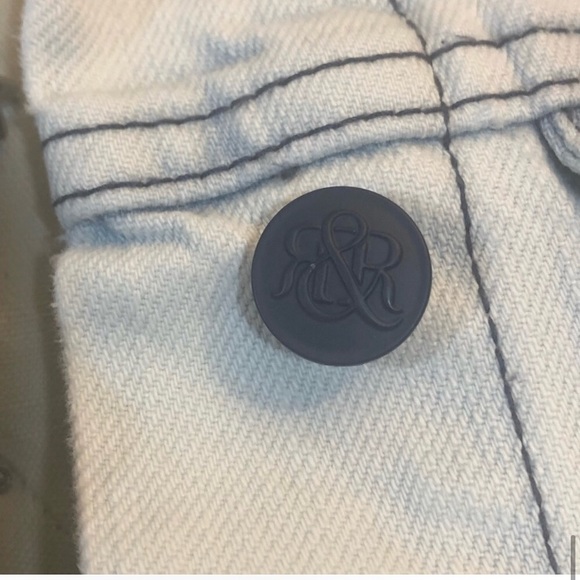 ROCK & REPUBLIC JEAN DENIM VEST WITH metal STUDS - Picture 8 of 10